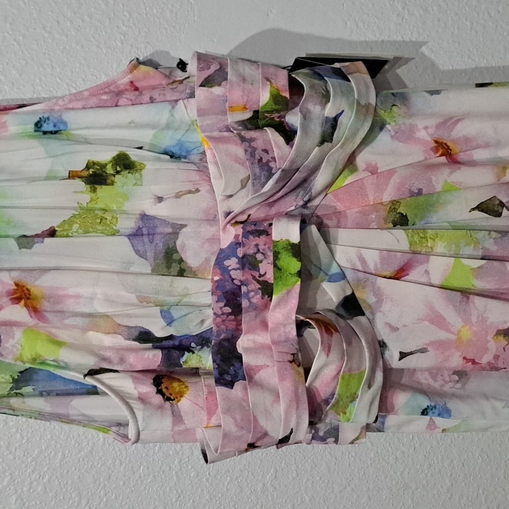 Adrianna Papell Women's Floral Halter Gown - Picture 7 of 15